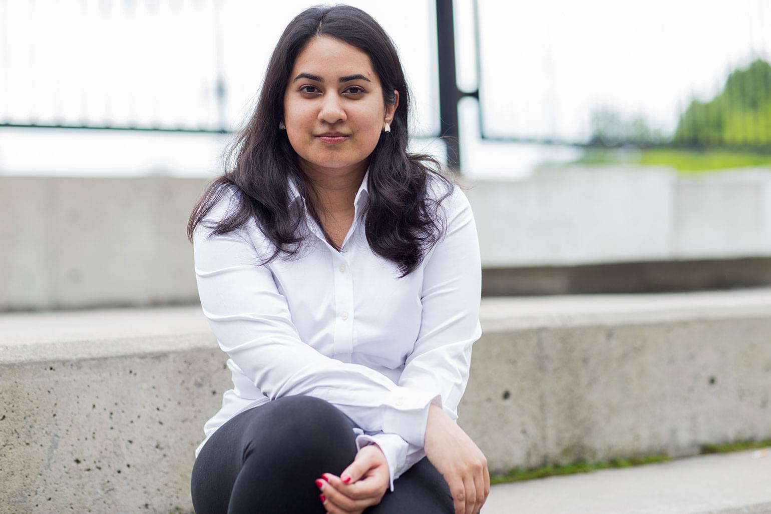 Grâce à ses réalisations exceptionnelles, Ishita a récemment remporté le Prix jeunesse dans le cadre des Prix RBC des 25 grands immigrants au Canada.
