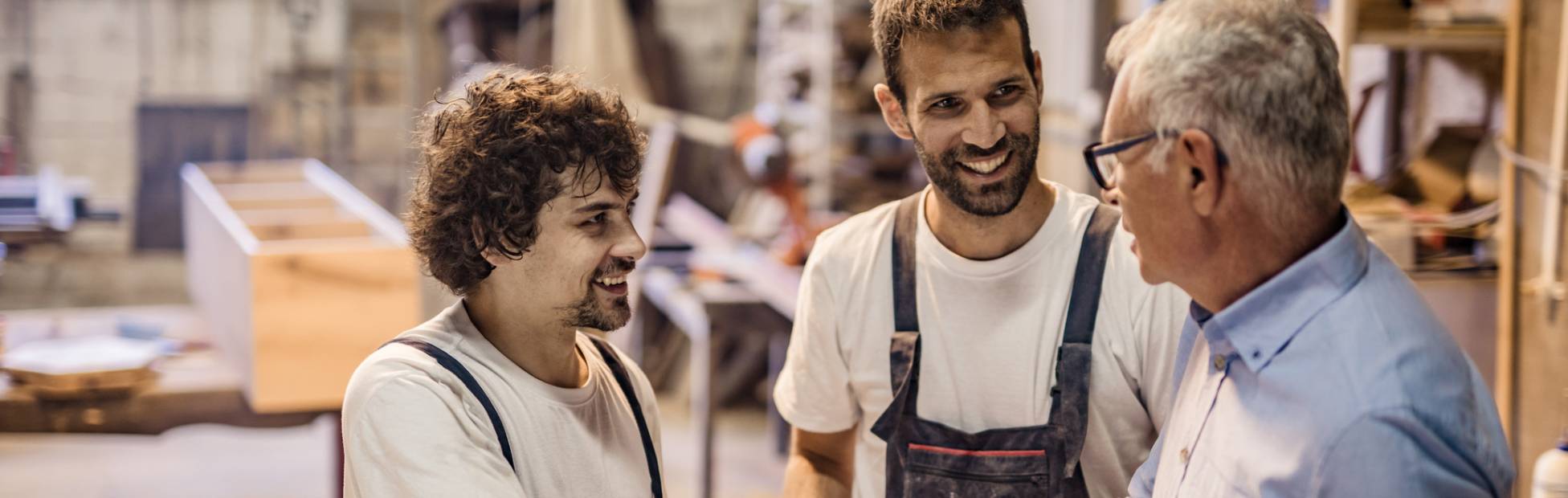 Propriétaire de petite entreprise avec client